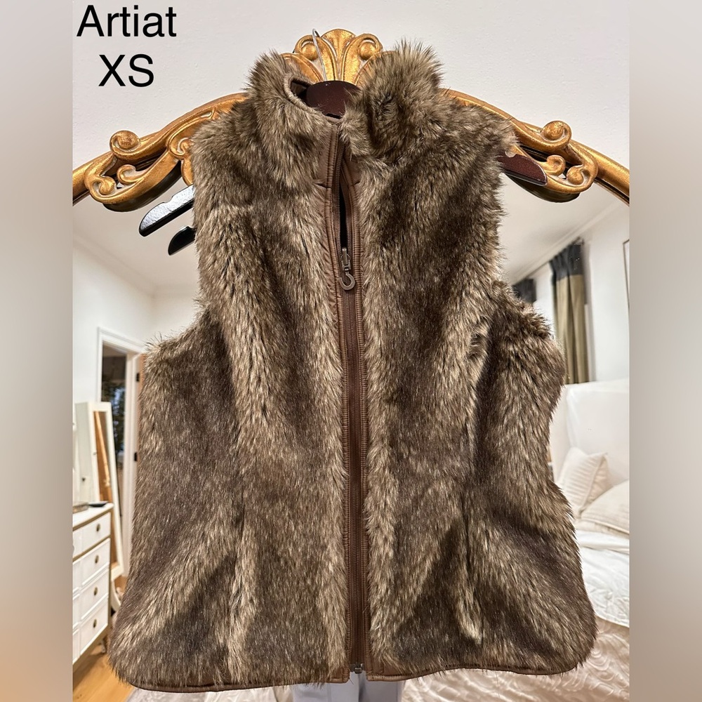 Ariat Reversible Brown Faux Fur Vest XS
